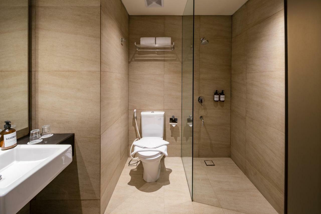 Luminor Hotel Jakarta Kota By Wh Exterior photo